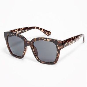 Black Oversized Tortoise Shell Sunglasses